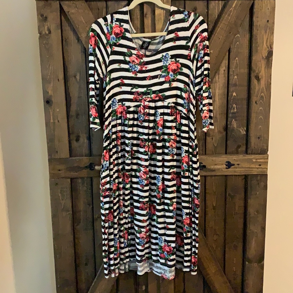 Agnes & Dora Striped floral Oakley dress